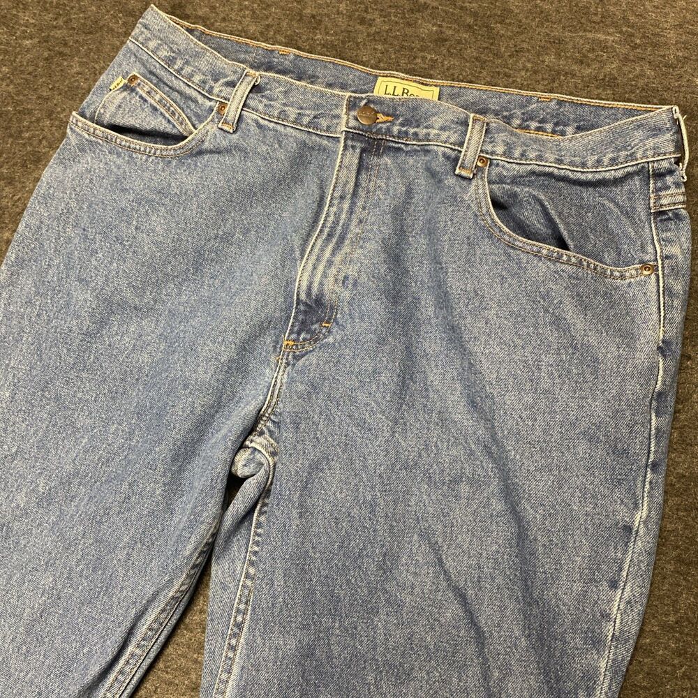 LL Bean Natural Fit Mens Jeans 40x29 Medium Wash Blue Denim 100% Cotton 5 Pocket